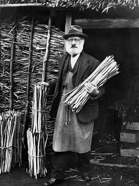 Mr Thomas Backshall of Paddock Wood, Kent Aged 82 had been making basket hoops by
