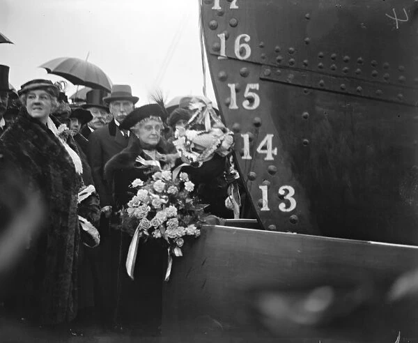 Mrs Beazley launches the Cunarder Samaria at Birkenhead 27 November 1920