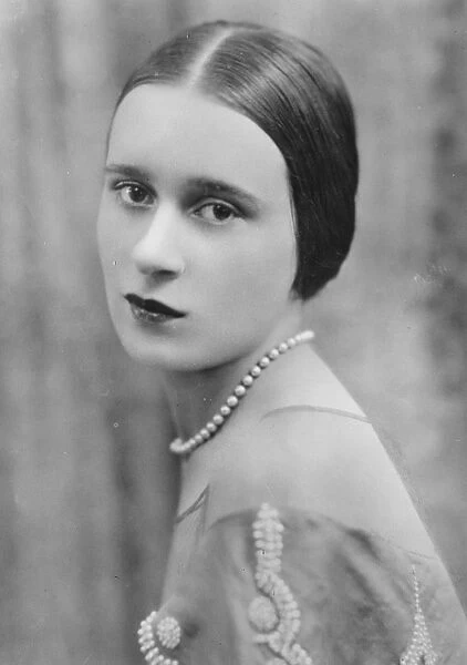 Mrs Reginald Vanderbilt. 1927 Gloria Morgan Vanderbilt
