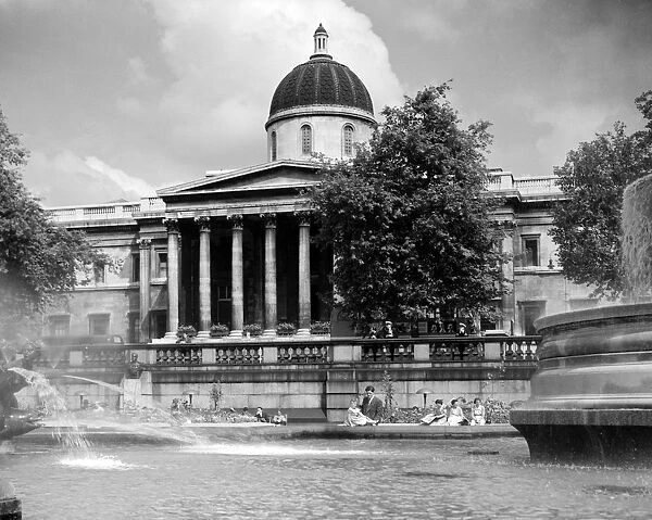 National Gallery building in Trafalgar Square, London, UK, England