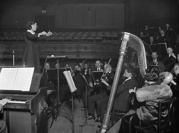 New bobbed hair conductor for London symphony orchestra. Miss Ethel Leginska