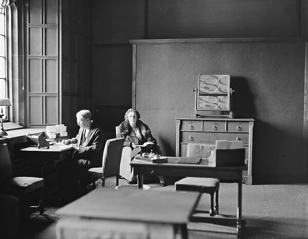 New room for women MPs at House of Commons. 27 June 1929