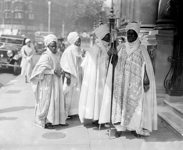 The Nigerian Chiefs, leaving their London Hotel for their audience with the King