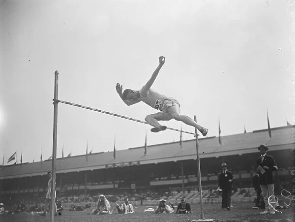 Olympic Games at Antwerp John Murphy ( USA ) in the high jump competition 24 August
