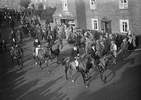 Opening Meet of the Pytchley Hunt at Brixworth. 5 November 1928
