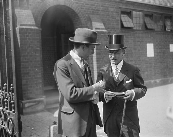 Oxford versus Cambridge at Lords. Admiral Jellicoe arriving for the match. 6