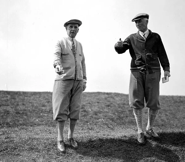 Parliamentary Golf Tournament at Sandwich. Dord Hawke and Sir John Simon. Simon