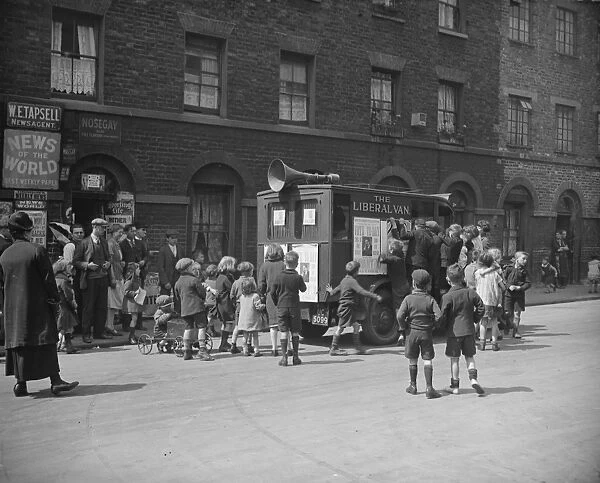 Polling day in Lambeth The Liberal Loud Speaking Van 30 May 1929 History of London