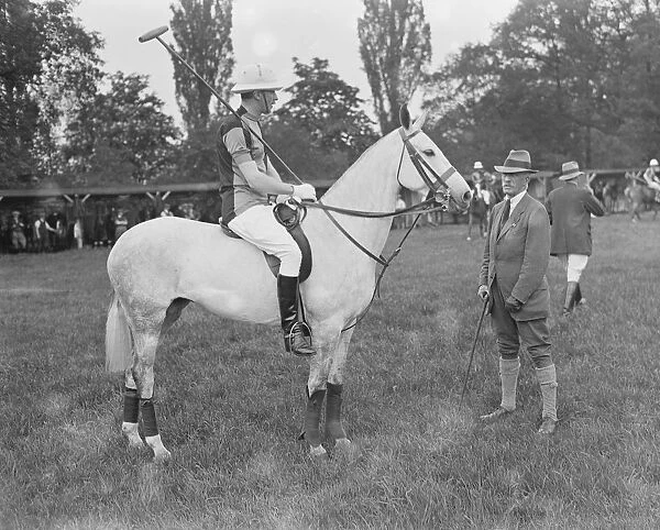 Polo at Worcester Park - Quidnuncs versus Templeton. Lord Wimborne ( mounted )