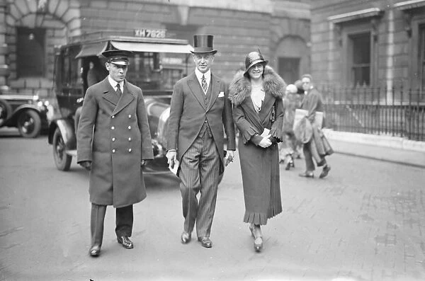 Private view day at the Royal Academy. Earl and Countess Stanhope. 1932