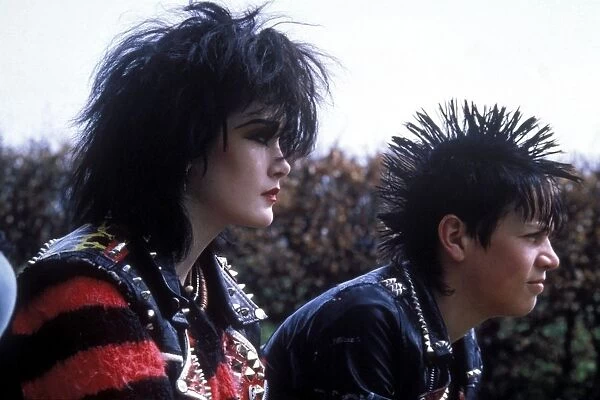Punks 1983 - fashion, portrait, young woman, make up, punks