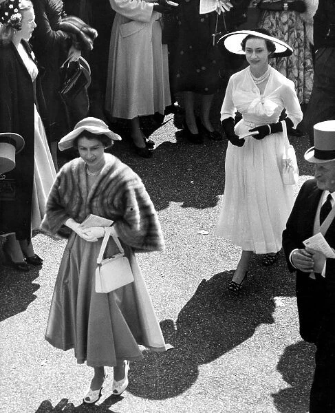 The Queen and Princess Margaret make their way through the paddock at Royal Ascot