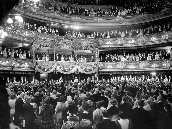 The Queen at the Royal Opera House for gala in honour of visit of king gustav adolf