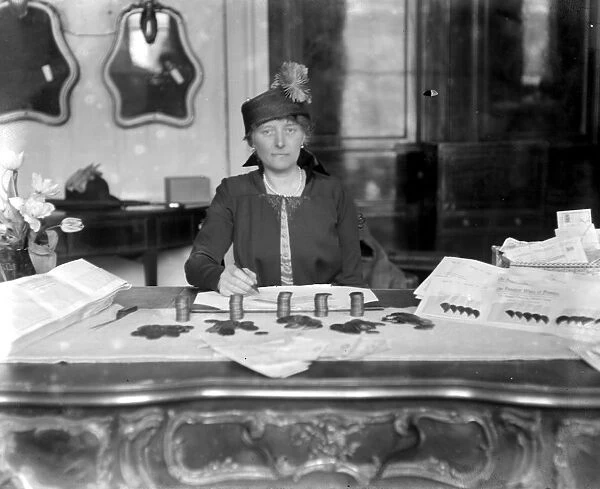 Queens work for women fund. Mrs C. Arthur Pearson 1914 - 1918