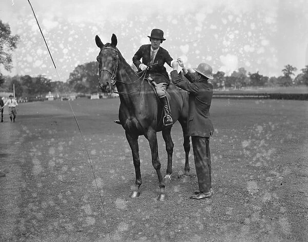 Ranelagh polo pony show. Mrs Charles Pym. 1926
