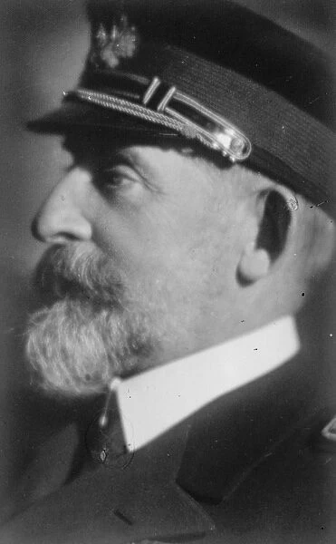 Recent portrait of King Ferdinand of Rumania. 21 December 1926