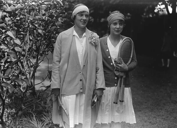 Reception to famous tennis stars at Roehampton club. Miss Joan Fry and Fraulein Aussem