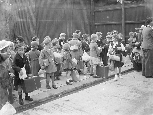 In response to the dangers of war the British government launched a scheme to evacuate