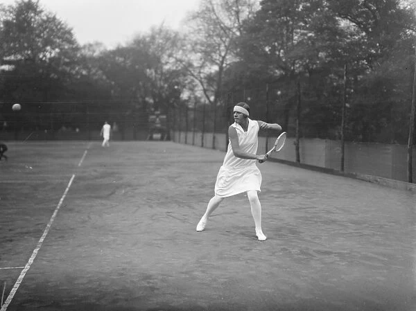 Royal Botanic hard court tournament at Regents Park. Miss Joan Fry. 2 May 1927