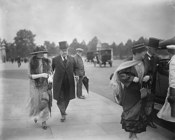 Royal garden party at Buckingham palace Lord and Lady Burnham arriving 24 June 1924