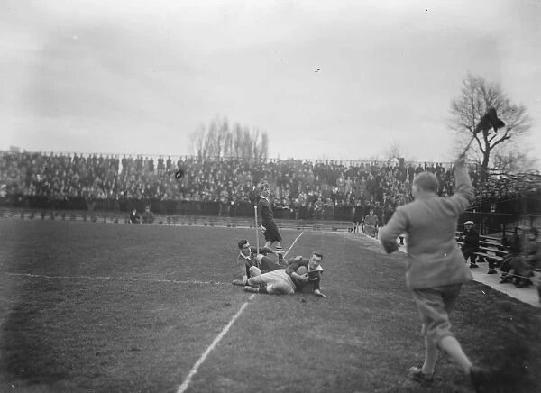 Rugby match between Army and Navy at Twickenham. Capt W H Stevenson scoring the
