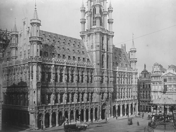 Scene of Royal wedding reception. The Hotel de Ville and Grand Palace, Brussels