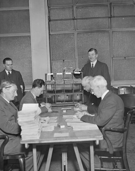 Selection of Miners Secretary Counting the votes in the election of the new General