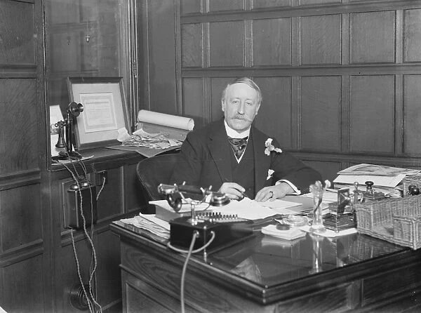 Sir T Vansittart Bowater, Bart 23 January 1924