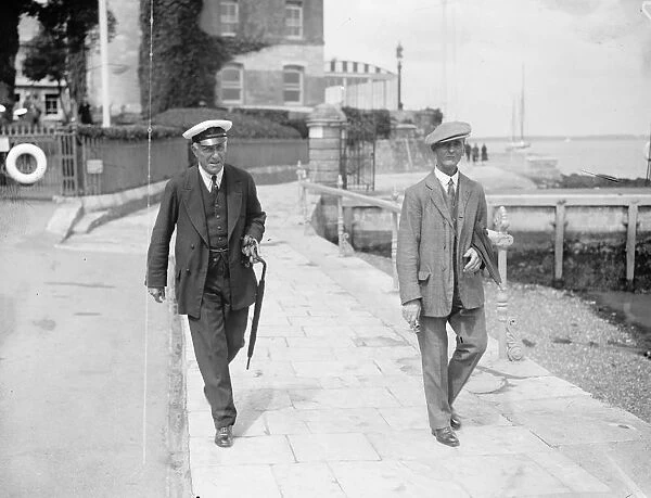 Society at Cowes. Sir Richard Buckeley and Sir Godfrey Baring. 31 July 1926