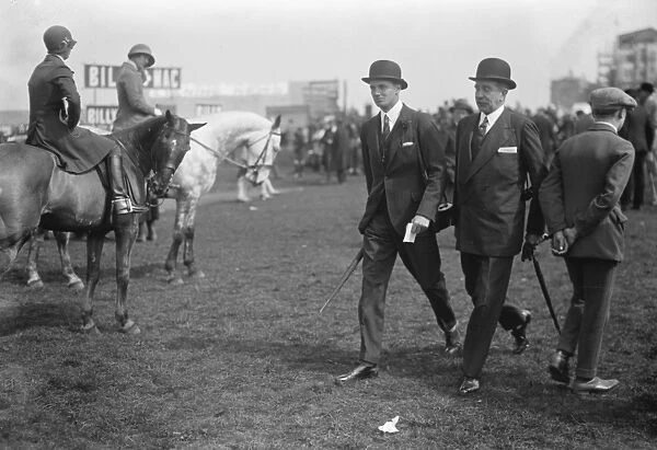 Society at Epsom races. Earl of Sefton and his son Viscount Molyneux. 19 April 1927