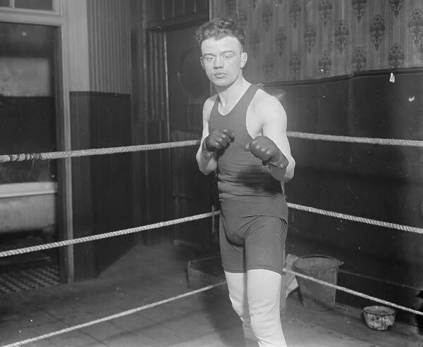 Teddy Baker, boxer. 1 February 1927