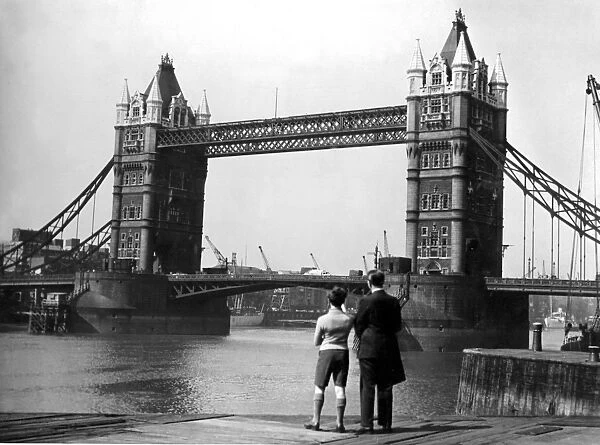 Tower Bridge, London 15th November 1946