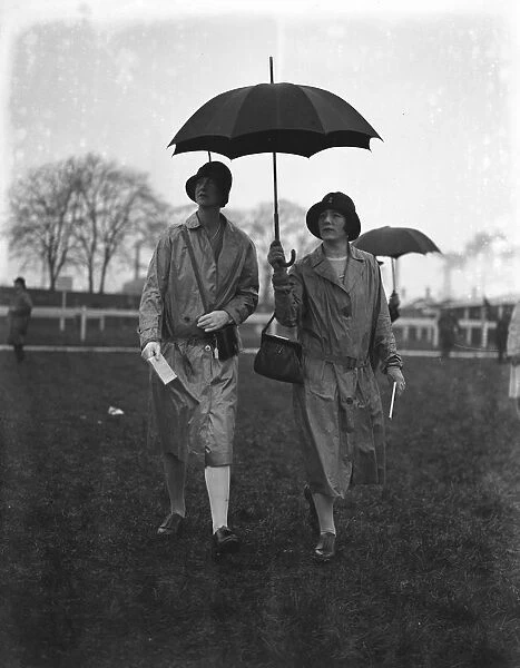 At the Uttoxeter Races, Lady Warrender and Lady Grimthorpe. 2 April 1927