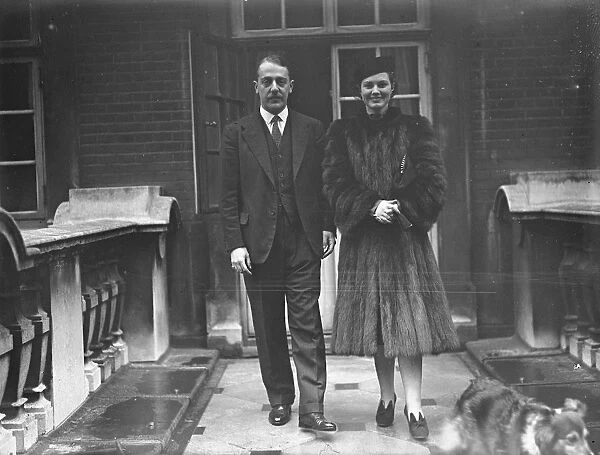 Viscount Cowdray with his fiance, Lady Anne Bridgeman, 18 January 1939