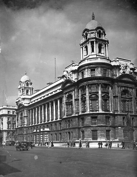 War Office - Whitehall [ministry of defence] [photo undated]