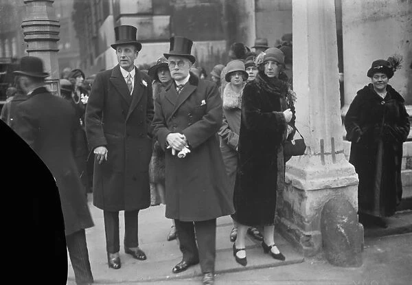 Wedding. The Hon R E B Beaumont and Miss H M C Wray were married at St Georges Hanover Square