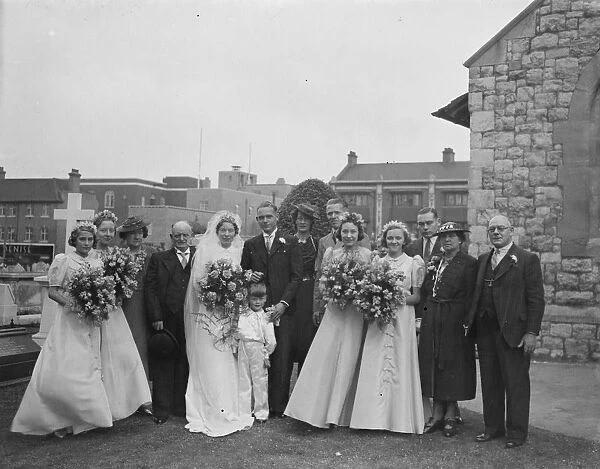 The wedding of Mr Albert Victor Phipps and Miss Ivy Florence Morgan in Eltham, Kent