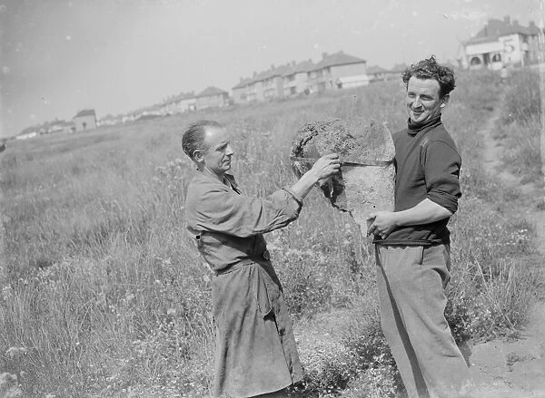 Whale bone discovery in Sidcup, Kent. 1935