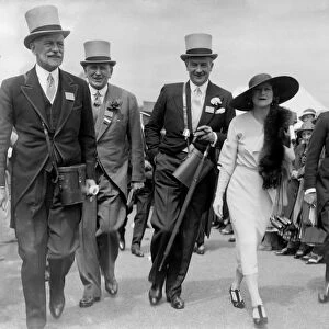 Ascot. Mr and Mrs John Dewar. 1934