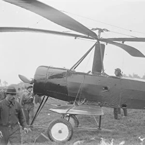 The autogiro demonstrated at Farnborough. The machine ready for flight. 19 October