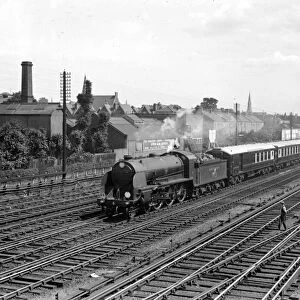 The Bournemeth Belle luxury train passing through Wimbledon. 5 June 1930