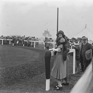 Celebrities at Doncaster. Lady Ursula Grosvenor. 13 September 1922