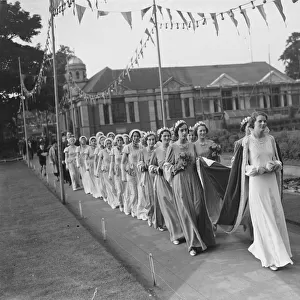 The Dartford Carnival Queen and her attendees in the procession before her coronation