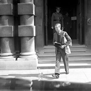 Duke of Windsor leaving the War Office. 18 September 1939