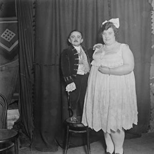Dwarf marries the fat lady. Worlds Fair showmen at the Agricultural Hall celebrated