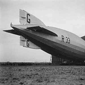 First flight of a British airship for over three years. R33 leaves Cardington Aerodrome