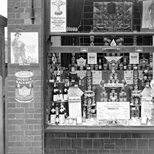 Gee and Son Eynsford Shop. 1934