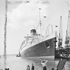 The giant Cunard White Star Liner Queen Elizabeth gets what is probably her first