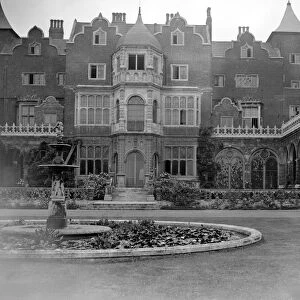 Holland House, Kensington, and gardens. 26 June 1924