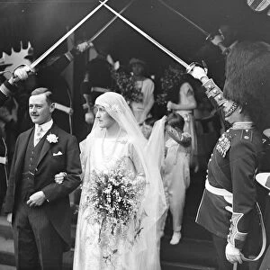 The Honourable Diamond Hardinge weds. The Hon Diamond Hardinge and Captain R Abercromby